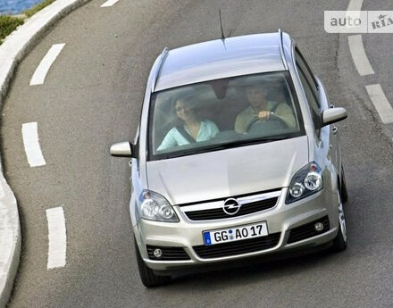 Opel Zafira 2000 року