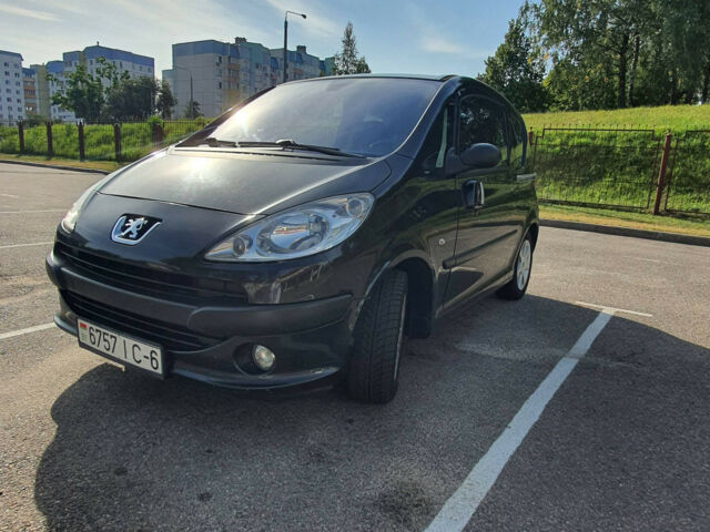 Peugeot 1007 2007 року