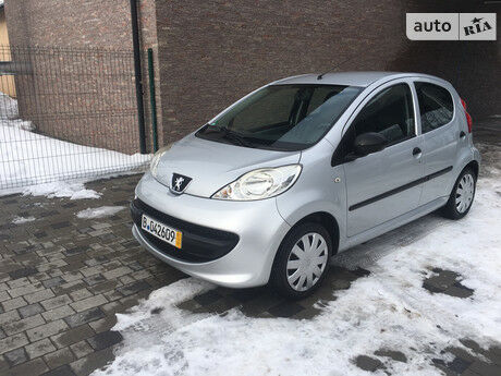 Peugeot 107 2008 року