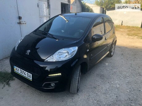 Peugeot 107 2014 года
