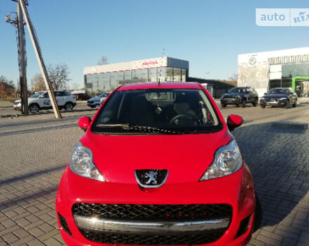 Peugeot 107 2011 року