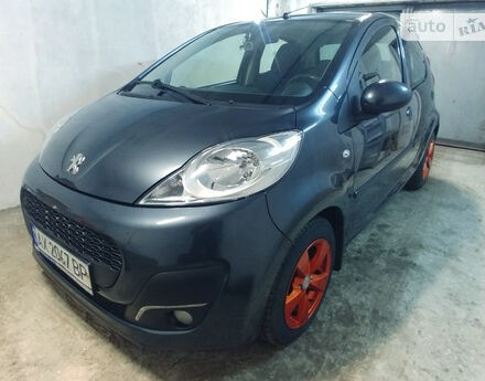 Peugeot 107 2012 року