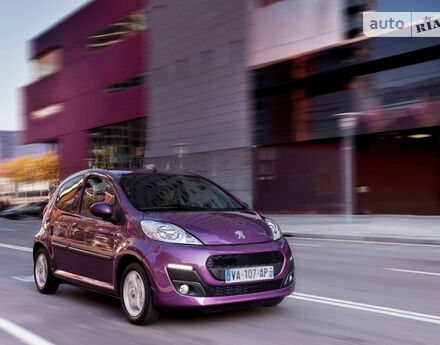 Peugeot 107 2013 року