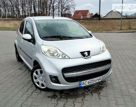 Peugeot 107 2009 года