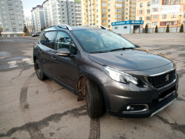 Peugeot 2008 2017 года