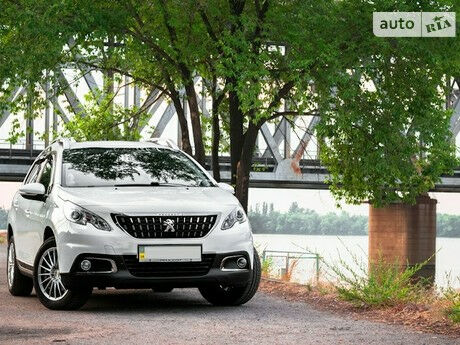 Peugeot 2008 2016 года