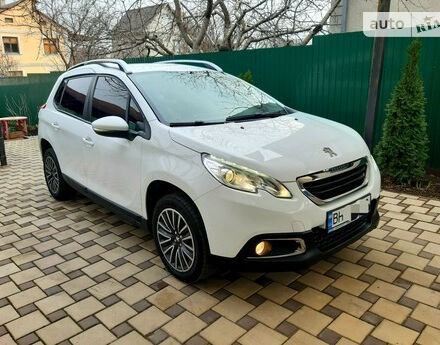 Peugeot 2008 2016 року