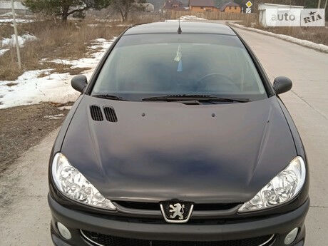 Peugeot 206 2010 року