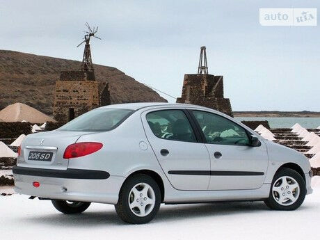 Peugeot 206 2010 року