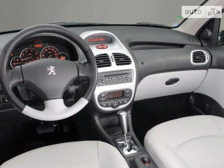 Пежо 206 2007 року Peugeot 206 2007 року