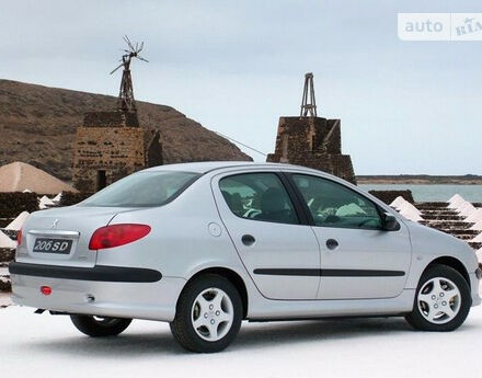 Peugeot 206 2010 року