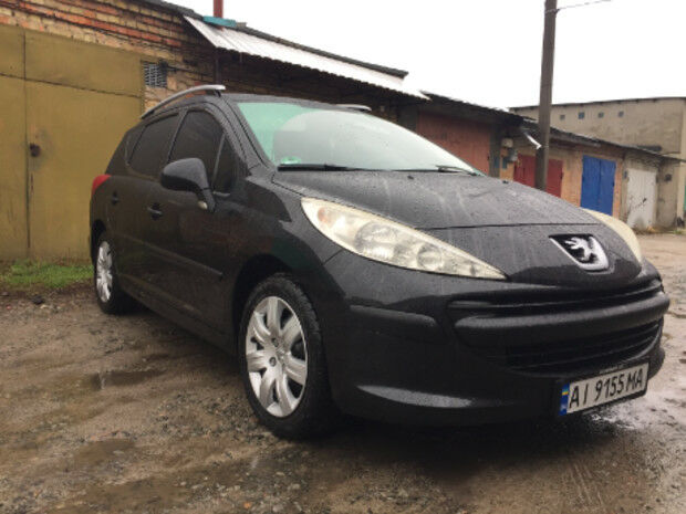 Peugeot 207 2008 року