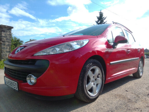 Peugeot 207 2009 року