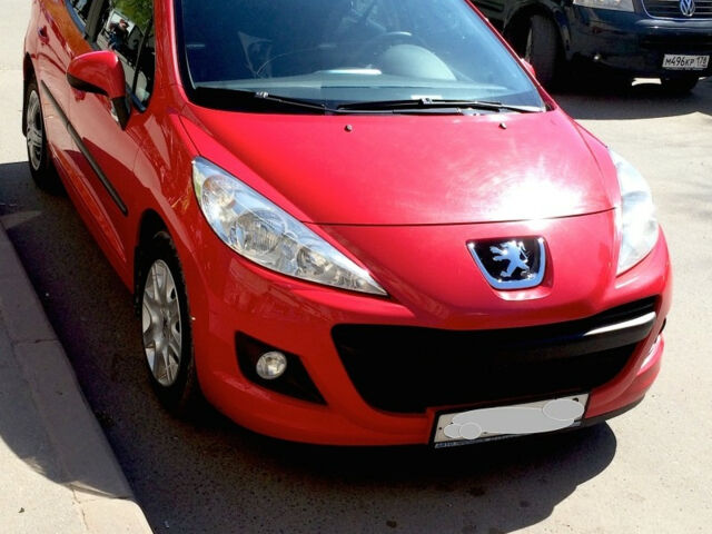 Peugeot 207 2009 року