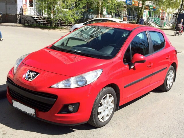 Peugeot 207 2009 року