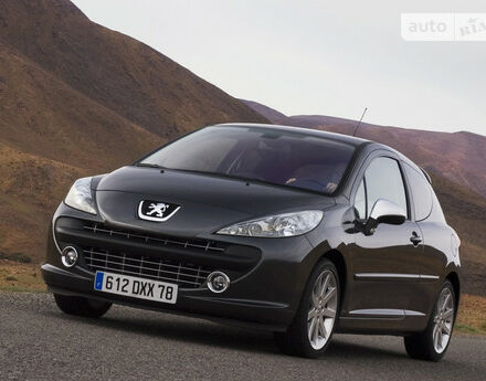 Peugeot 207 2008 года