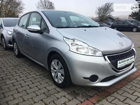 Peugeot 208 Hatchback (5d) 2014 года