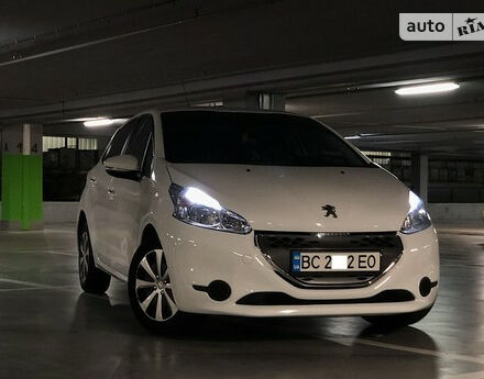 Peugeot 208 Hatchback (5d) 2013 года