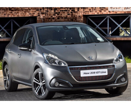 Peugeot 208 2013 года