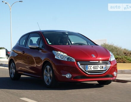 Peugeot 208 2013 року