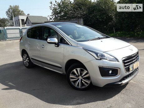 Peugeot 3008 2014 року