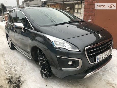 Peugeot 3008 2014 года