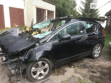 Пежо 3008 2011 року Peugeot 3008 2011 року