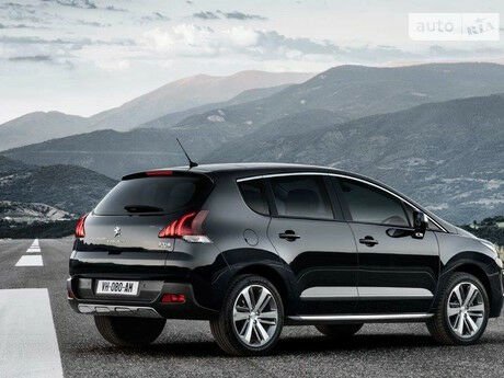 Peugeot 3008 2012 года