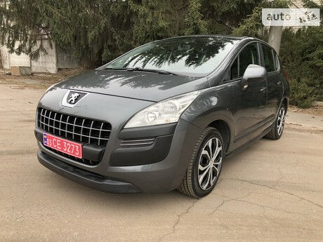 Peugeot 3008 2010 года