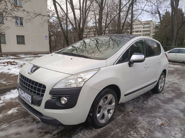 Пежо 3008 2009 года Peugeot 3008 2009 года