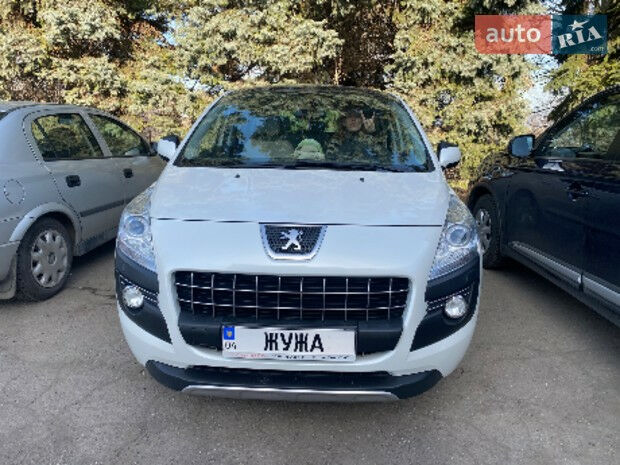 Пежо 3008 2013 года Peugeot 3008 2013 года