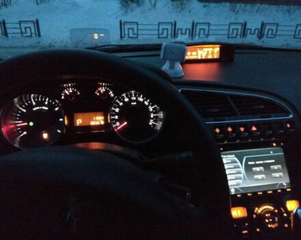 Peugeot 3008 2013 года - Фото 6 авто