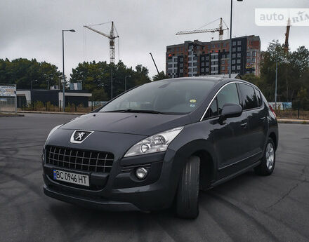 Peugeot 3008 2013 года