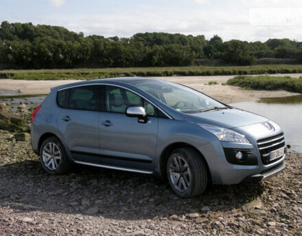 Peugeot 3008 2012 року