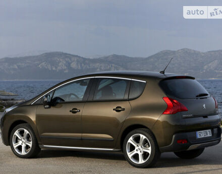 Peugeot 3008 2010 року