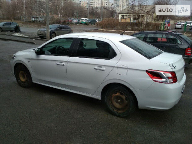Пежо 301 2016 року Peugeot 301 2016 року