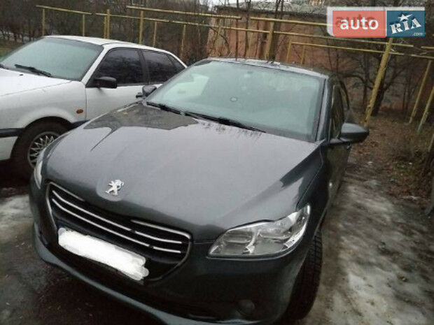 Peugeot 301 2015 года