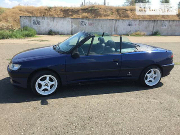 Peugeot 306 1999 года