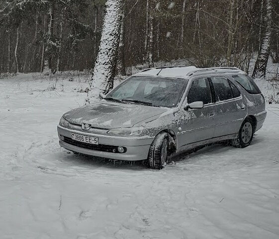 Peugeot 306 1999 года