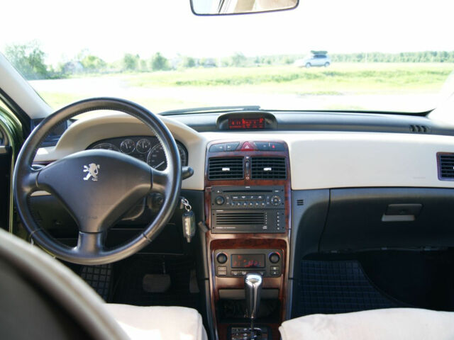 Peugeot 307 2005 года