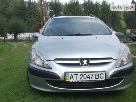 Peugeot 307 2004 року