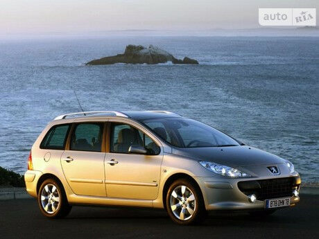 Пежо 307 2011 года Peugeot 307 2011 года