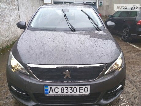 Peugeot 308 SW 2018 года