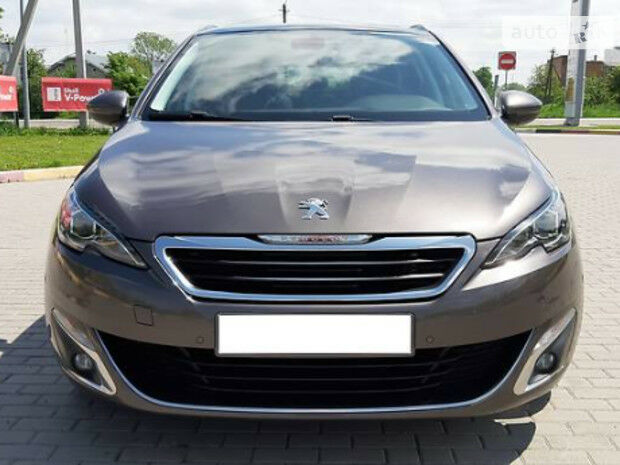 Peugeot 308 SW 2015 року