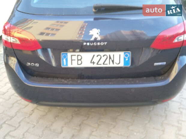 Peugeot 308 SW 2015 года