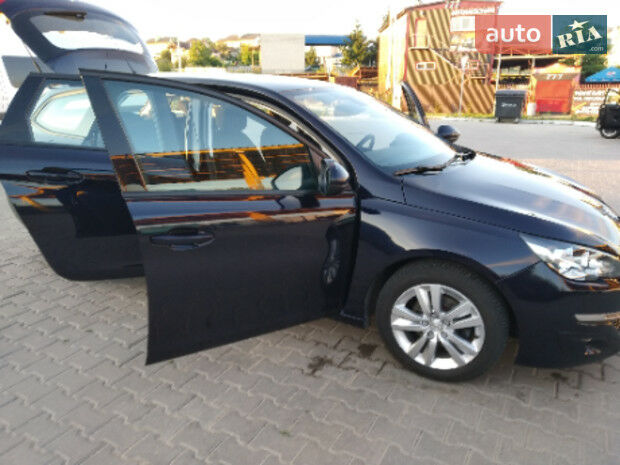 Peugeot 308 SW 2015 года