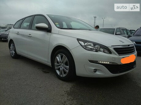 Peugeot 308 SW 2015 року