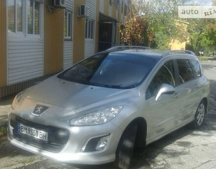 Peugeot 308 SW 2012 року