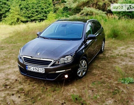 Peugeot 308 SW 2014 года