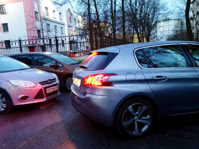 Peugeot 308 2016 года